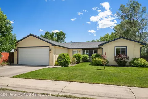 487 W Richards Avenue Silt Co 81652 Ave, Silt, CO 81652