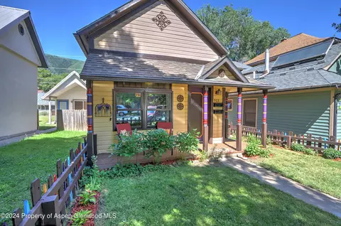 923 Colorado Avenue Glenwood Springs Co 81601 Ave, Glenwood Springs, CO 81601