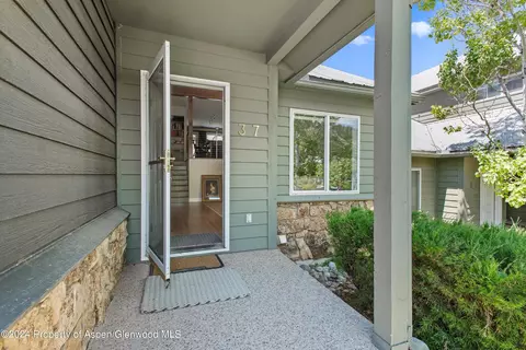 Exterior - 37 Sagewood Court Basalt Co 81621 Ct, Basalt, CO 81621 photo 4 of 9