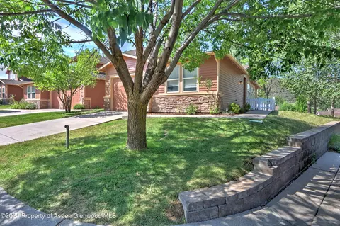 151 W Cathedral Court New Castle Co 81647 Ct, New Castle, CO 81647