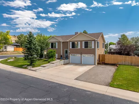 2820 Howard Avenue Rifle Co 81650 Ave, Rifle, CO 81650
