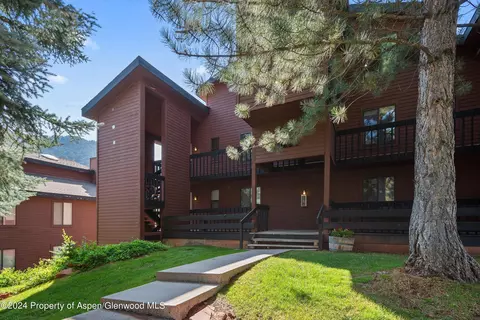 2824 Hager Lane 3c Glenwood Springs Co 81601 Ln #3C, Glenwood Springs, CO 81601