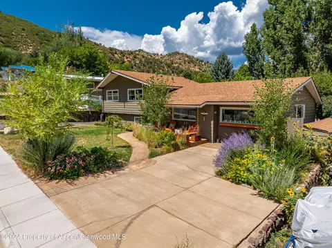 509 W 12th Street Glenwood Springs Co 81601 St, Glenwood Springs, CO 81601