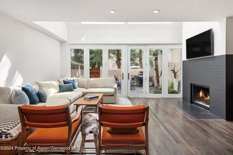 324 W Hopkins Avenue Aspen Co 81611 Ave, Aspen, CO 81611