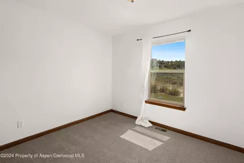 Undisclosed, Rifle, CO 81650 photo 21