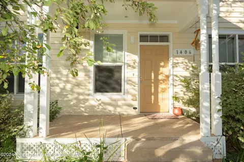 1406 Darrow Alley Glenwood Springs Co 81601 Aly, Glenwood Springs, CO 81601