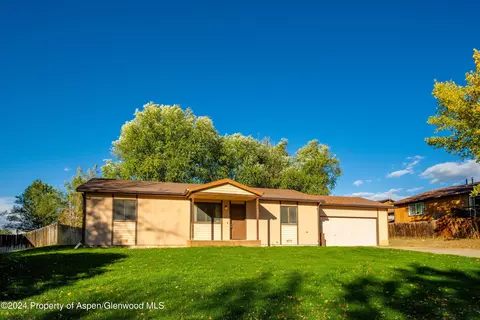 301 Dogwood Drive Silt Co 81652 Dr, Silt, CO 81652