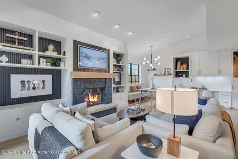 106 Clubhouse Drive 180 Snowmass Village Co 81615 Dr #180, Snowmass Village, CO 81615
