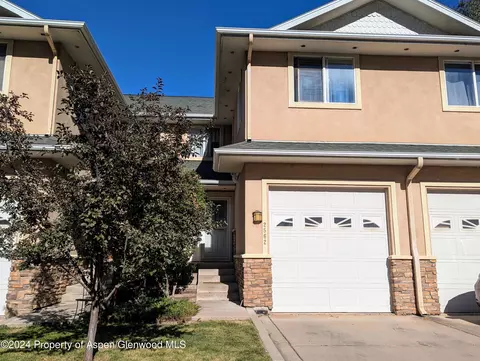 2562 S Grand Avenue Glenwood Springs Co 81601 Ave, Glenwood Springs, CO 81601