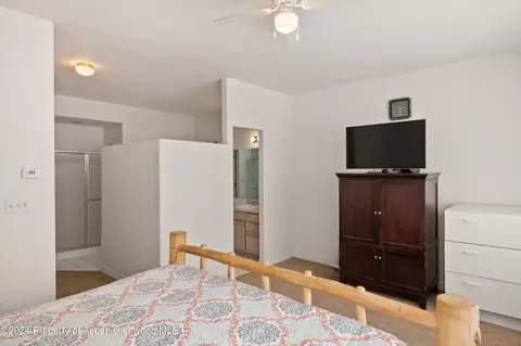 Bedroom - 20 Pine Ridge Road Basalt Co 81621 Rd, Basalt, CO 81621 photo 2 of 4