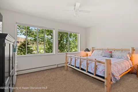 Bedroom - 20 Pine Ridge Road Basalt Co 81621 Rd, Basalt, CO 81621 photo 1 of 4