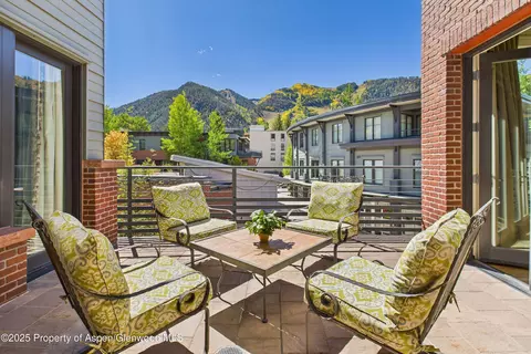 501 Rio Grande Place Unit 204 Aspen Co 81611 Pl UNIT 204, Aspen, CO 81611