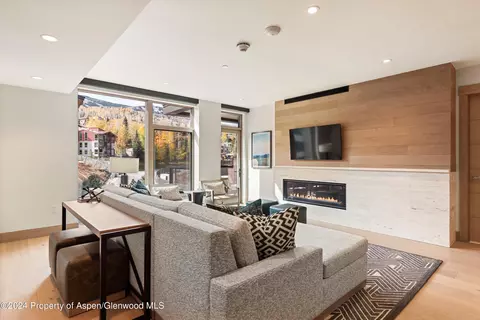 130 Wood Road 561-563 Snowmass Village Co 81615 Rd #561-563, Snowmass Village, CO 81615