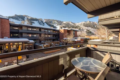 617 E Cooper Avenue 213 Aspen Co 81611 Ave #213, Aspen, CO 81611