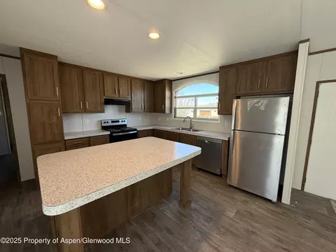 Kitchen - 2159 Cedar Place Craig Co 81625 Pl, Craig, CO 81625 photo 4 of 4