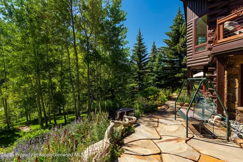 Exterior - 389 Elk Mountain Drive Redstone Co 81623 Dr, Redstone, CO 81623 photo 5 of 15