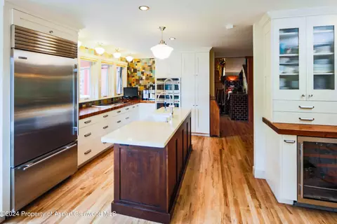 Kitchen - 389 Elk Mountain Drive Redstone Co 81623 Dr, Redstone, CO 81623 photo 5 of 6