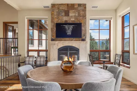 Dining - 202 Ridge Road Basalt Co 81621 Rd, Basalt, CO 81621 photo 4 of 4