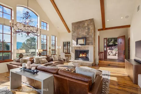 Living - 202 Ridge Road Basalt Co 81621 Rd, Basalt, CO 81621 photo 1 of 9