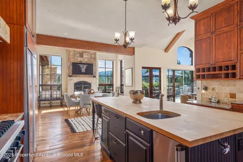 Kitchen - 202 Ridge Road Basalt Co 81621 Rd, Basalt, CO 81621 photo 4 of 4
