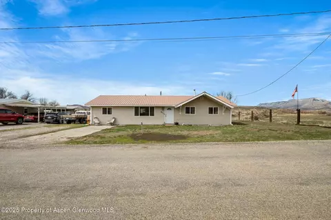 847 Glenwood Avenue De Beque Co 81630 Ave, De Beque, CO 81630