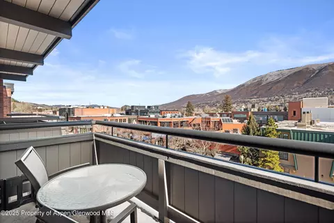 617 E Cooper Avenue 402 Aspen Co 81611 Ave #402, Aspen, CO 81611