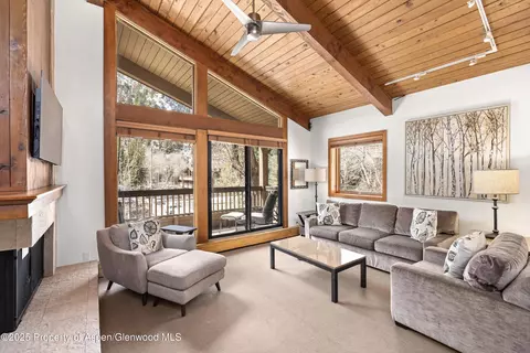 610 S West End Street D-303 Aspen Co 81611 St #D-303, Aspen, CO 81611