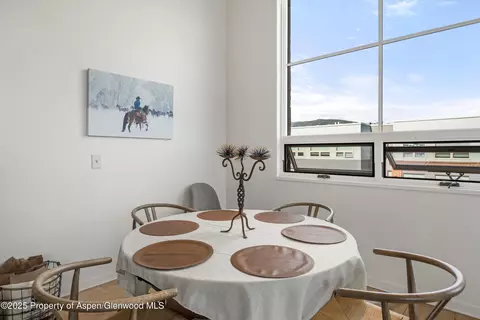 Dining - 361 Robinson Street 308 Basalt Co 81621 St #308, Basalt, CO 81621 photo 2 of 3