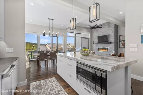 Kitchen - 236 Overlook Ridge Basalt Co 81621, Basalt, CO 81621 photo 3 of 5
