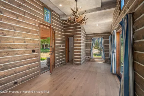 Entry Way - 0969 Willits Lane Basalt Co 81621 Ln, Basalt, CO 81621 photo 2 of 2