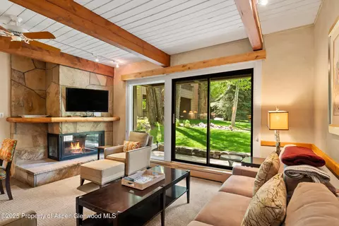 610 S West End Street D105 Aspen Co 81611 St #D105, Aspen, CO 81611