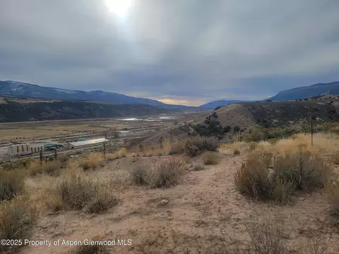 401 Crockett Circle Rifle Co 81650 Cir, Rifle, CO 81650