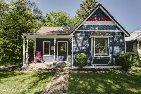 1131 Grand Avenue Glenwood Springs Co 81601 Ave, Glenwood Springs, CO 81601