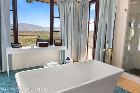Bath - 2240 Old Herron Road Basalt Co 81621 Rd, Basalt, CO 81621 photo 4 of 4