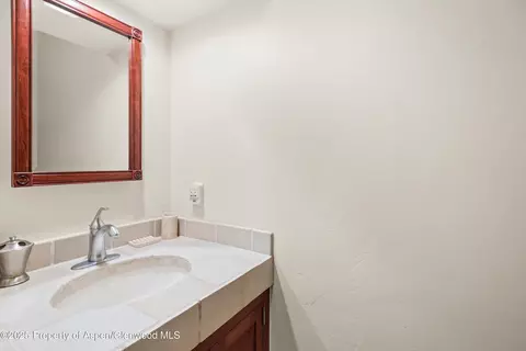 Bath - 135 Irwin Drive Redstone Co 81623 Dr, Redstone, CO 81623 photo 5 of 6