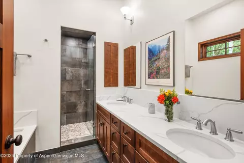 Bath - 135 Irwin Drive Redstone Co 81623 Dr, Redstone, CO 81623 photo 1 of 6