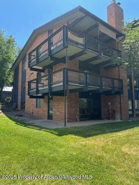 2423 Meadowlark Lane Apt 10 Glenwood Springs Co 81601 Ln # 10, Glenwood Springs, CO 81601