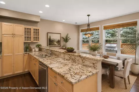 Kitchen - 541 Evans Court Basalt Co 81621 Ct, Basalt, CO 81621 photo 1 of 1