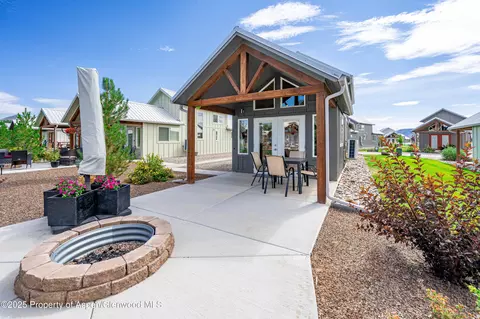 329 River Frontage Road Road Apt 33 Silt Co 81652 Rd # 33, Silt, CO 81652
