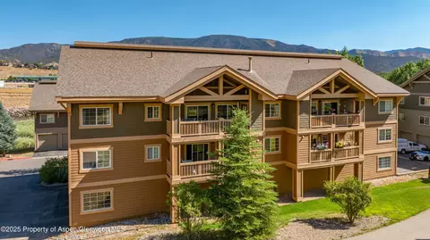 326 River View Drive Unit 107 New Castle Co 81647 Dr UNIT 107, New Castle, CO 81647