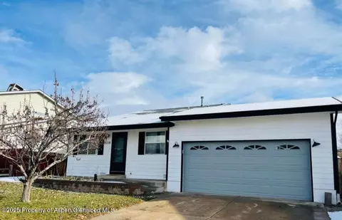 2316 Meadow Circle Circle Rifle Co 81650 Cir, Rifle, CO 81650