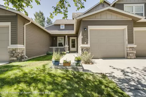 215 W Capital Court New Castle Co 81647 Ct, New Castle, CO 81647