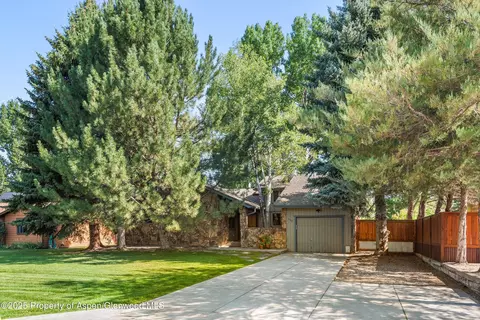 395 Stagecoach Lane Carbondale Co 81623 Ln, Carbondale, CO 81623