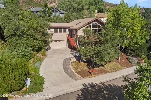 1403 Oak Way Glenwood Springs Co 81601 Way, Glenwood Springs, CO 81601