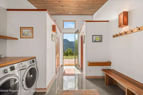 Entry Way - 320 Hawk Lane Basalt Co 81621 Ln, Basalt, CO 81621 photo 2 of 2