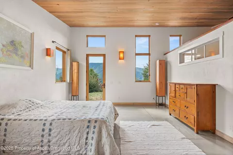Bedroom - 320 Hawk Lane Basalt Co 81621 Ln, Basalt, CO 81621 photo 3 of 4