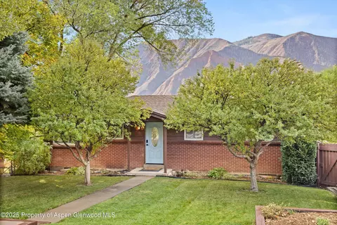 30 Mountain Shadows Drive Glenwood Springs Co 81601 Dr, Glenwood Springs, CO 81601