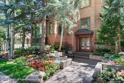 615 E Hopkins Avenue Aspen Co 81611 Ave, Aspen, CO 81611