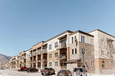 253 Wulfsohn Road 305 Glenwood Springs Co 81601 Rd #305, Glenwood Springs, CO 81601