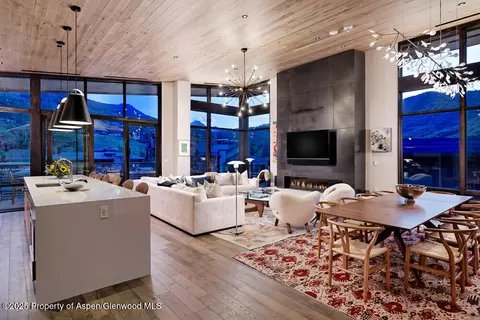 77 Wood Road 801e Snowmass Village Co 81615 Rd #801E, Snowmass Village, CO 81615